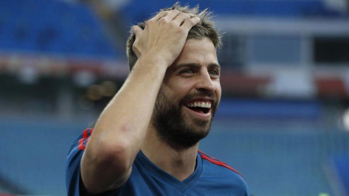 Gerard Piqué en un entrenamiento con la selección española.