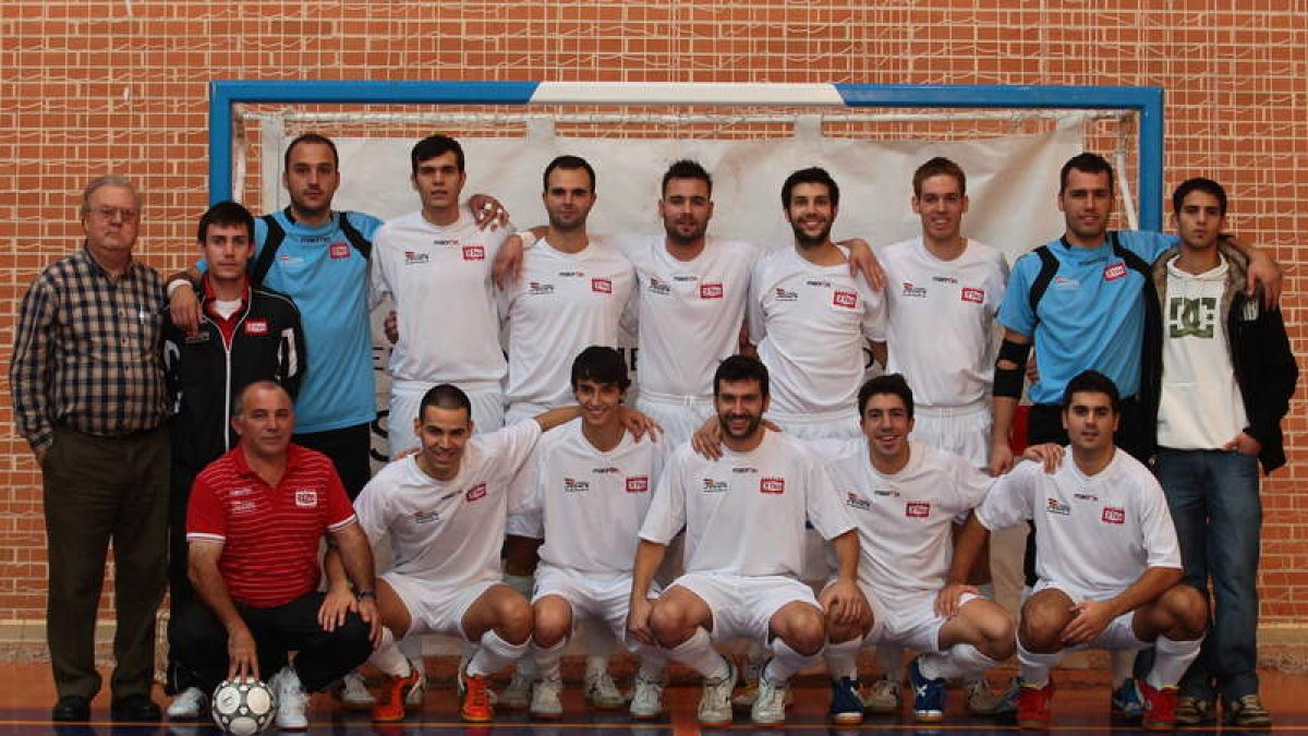 Formación del equipo del Puertas Deyma de 2.ª División B.