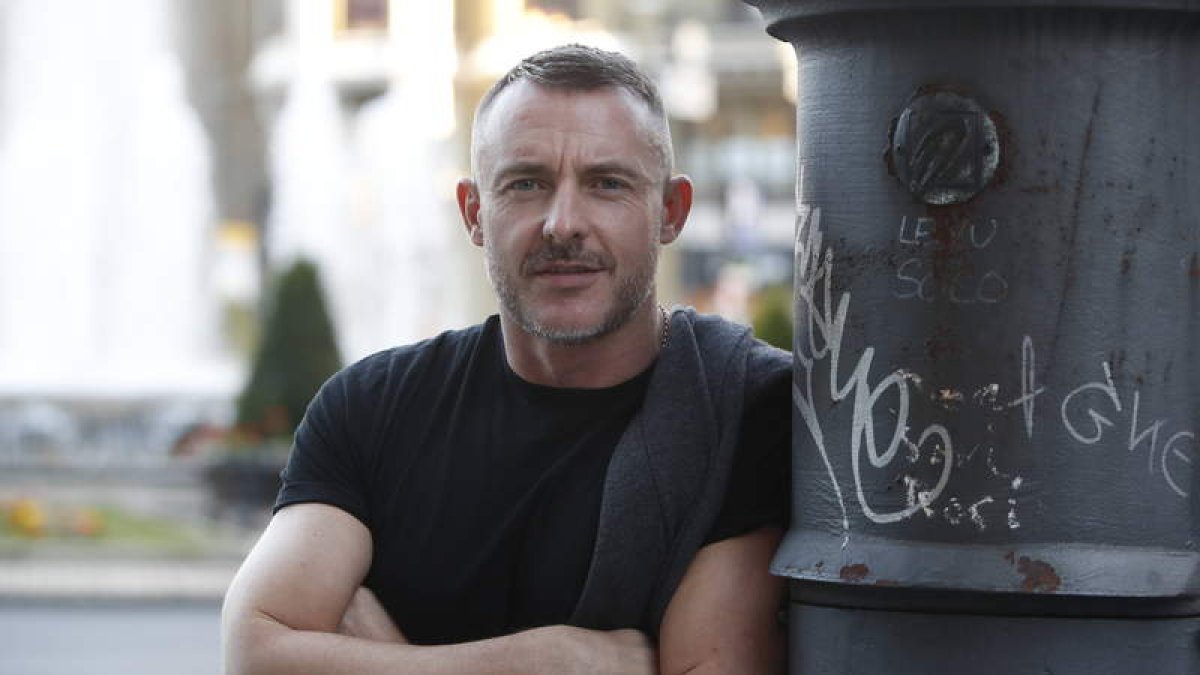 Simon McDermott, Premio Mano Amiga Anónimo Con Nombre 2018. RAMIRO
