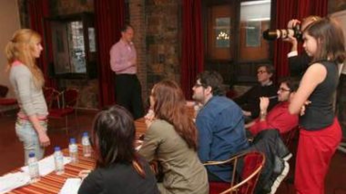 Más de 40 modelos se presentaron al cásting