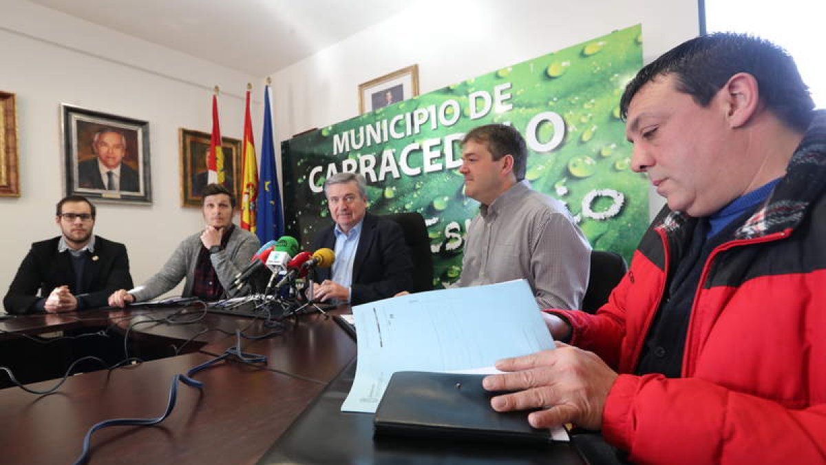 Presentación del acuerdo entre Carracedelo y Cesefor. A. F. B.