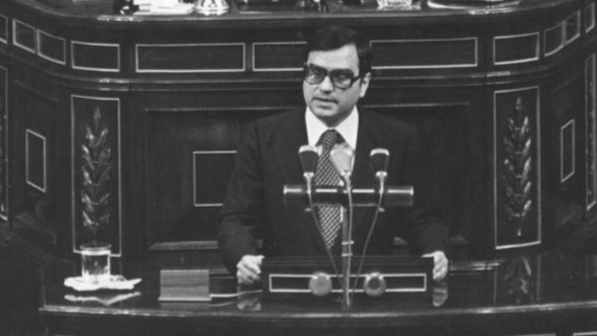 Martín Villa, en el Congreso de los Diputados. DL
