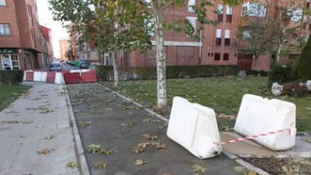 El carril bici se quedará donde se ha ejecutado hasta ahora, en el límite con la calle Araduey.