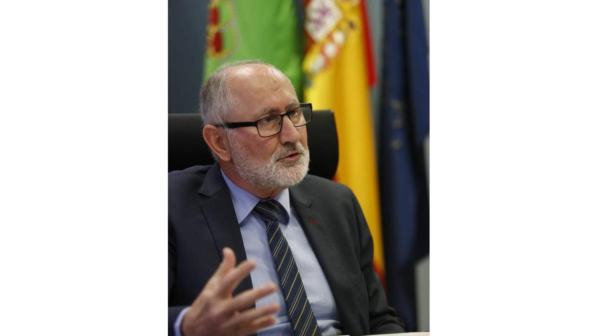 Retener el talento de los alumnos leoneses es difícil cuando la mayoría se subemplean. JESÚS F. SALVADORES