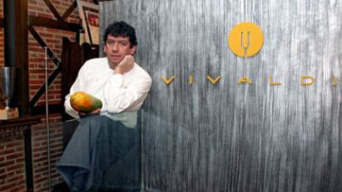 Carlos D. Cidón, en el restaurante con el que consiguió la primera estrella Michelín para León