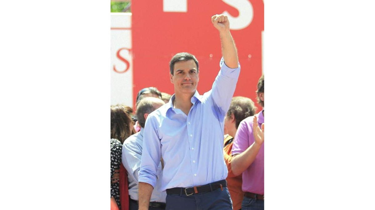 Pedro Sánchez, en la Fiesta de la Rosa celebrada ayer.