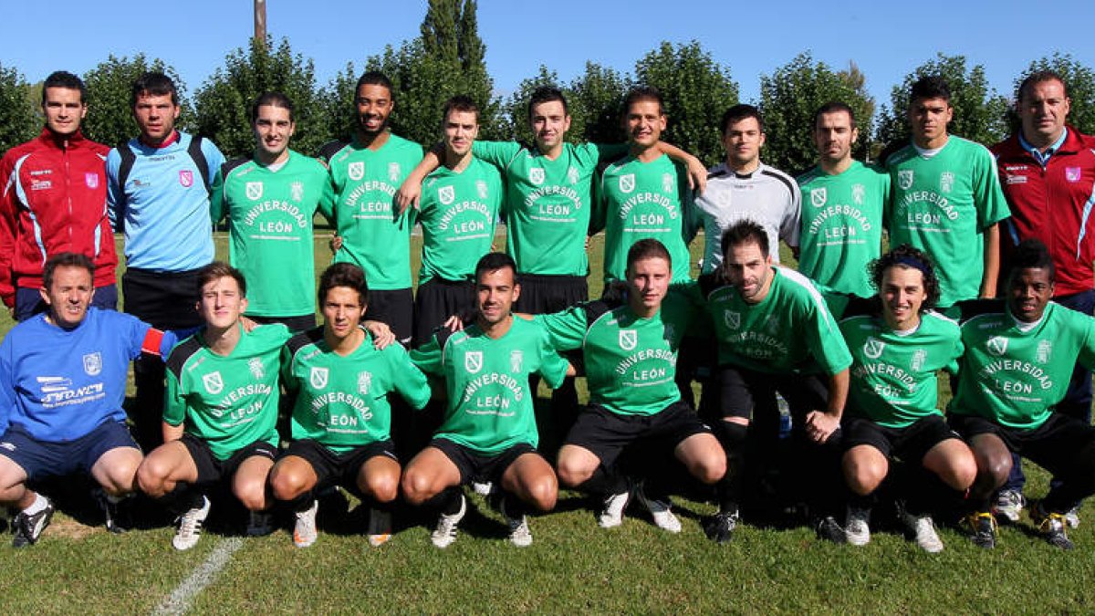 Formación del Ejido que lidera la 1.ª División Provincial de Aficionados.