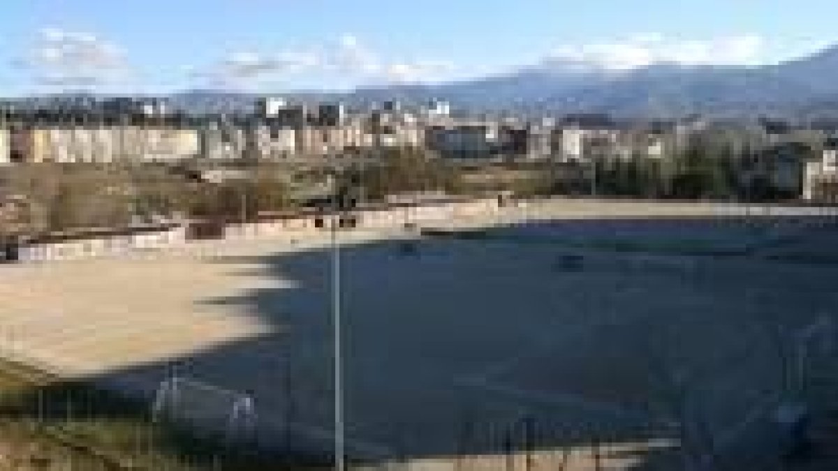 En estos campos del Polígono se disputan 30 partidos el fin de semana