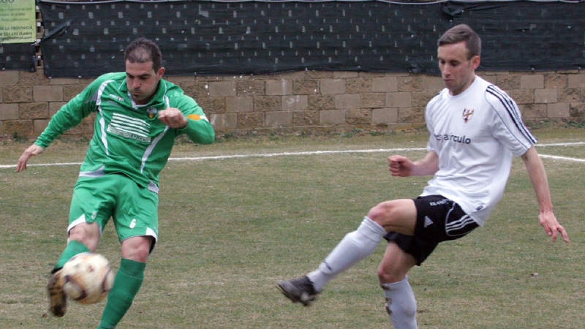Horacio (i) podría volver a ocupar el puesto de medio centro.