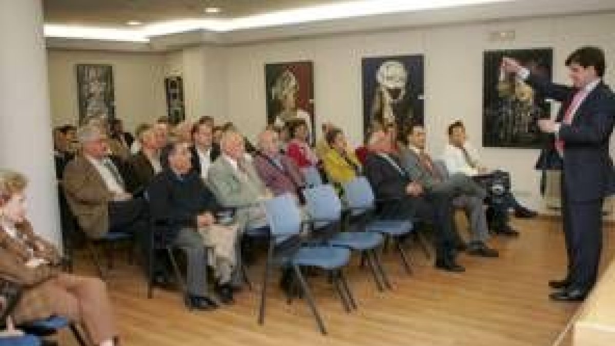El Club de Prensa se llenó una vez más de público