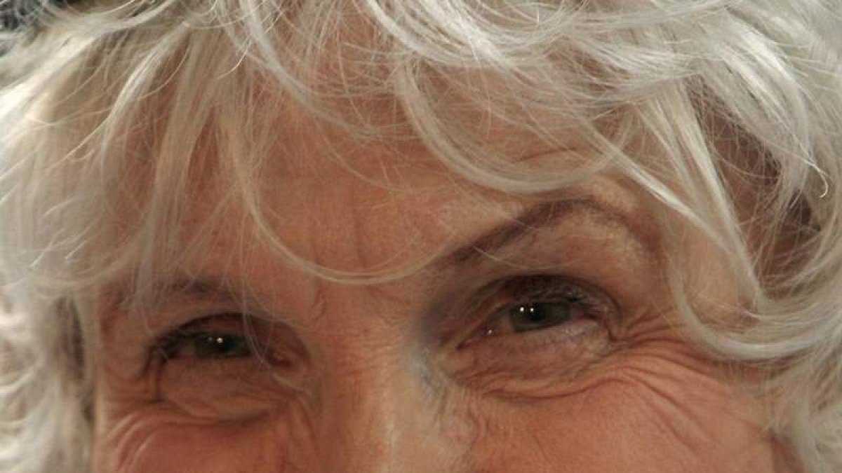 Alice Munro muestra las vidas aparentemente corrientes con sorprendente maestría