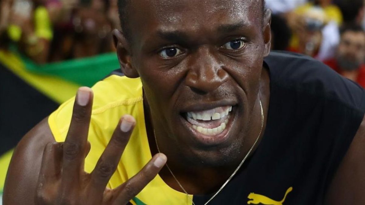 Usain Bolt celebra el triunfo con Jamaica en el relevo 4 x 100 en los Juegos de Río .