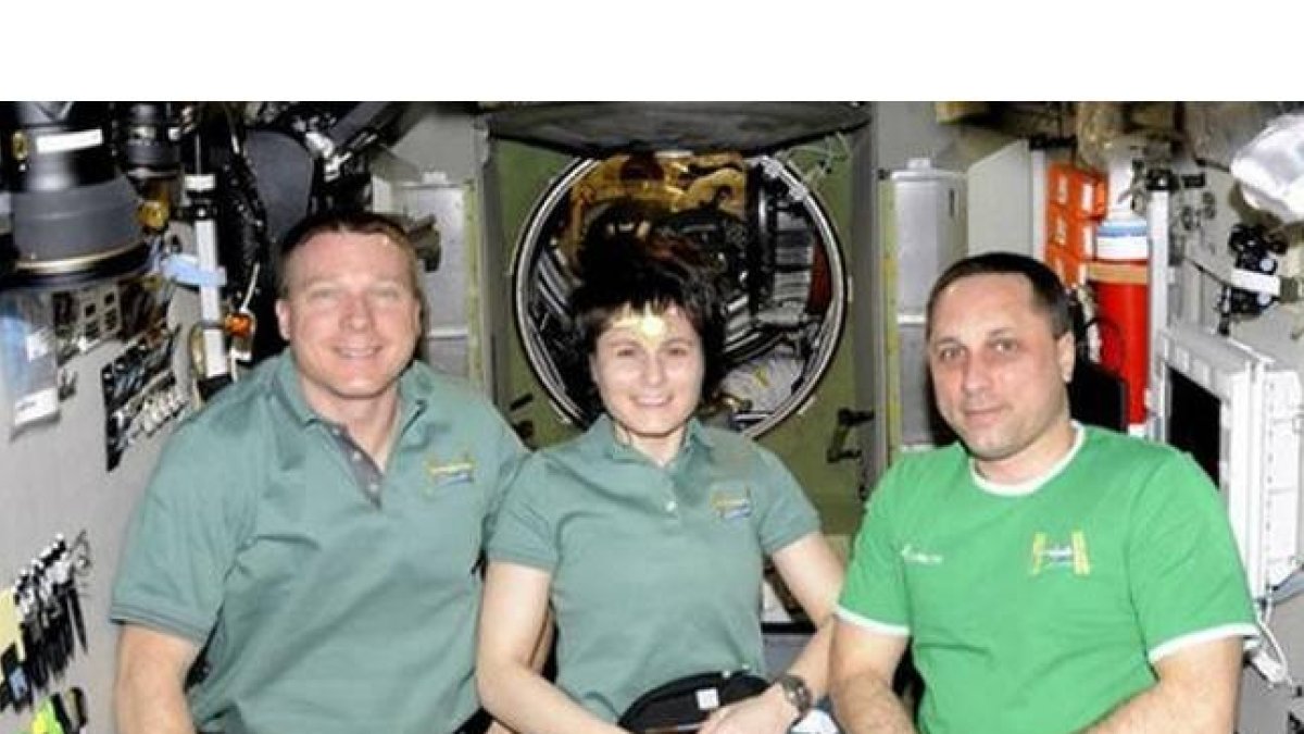 Terry W. Virst, Samantha Cristoforetti y Anton Shkaplerov.