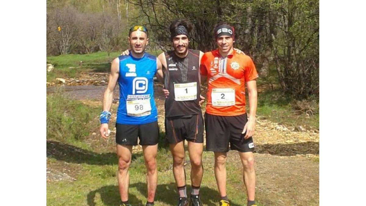 Pablo Villa junto a Álvaro García y Santiago Mezquita. DL