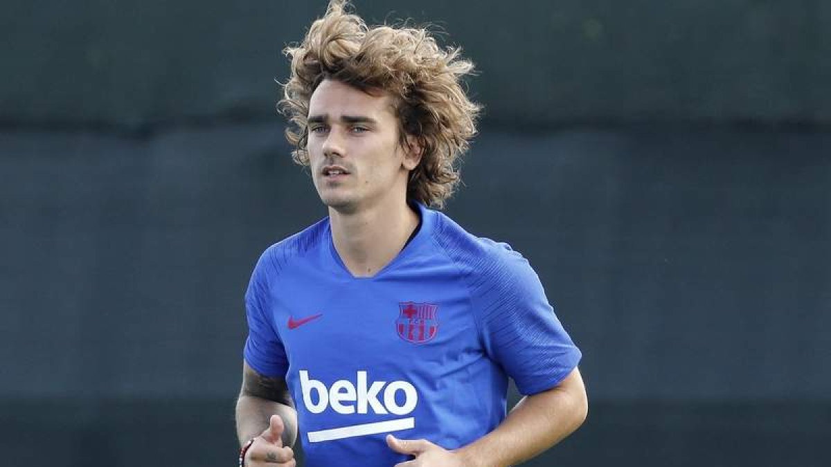 Griezmann podría debutar con el Barcelona hoy en el primer partido amistoso que los de Valverde disputarán en Japón. ANDREU DALMAU