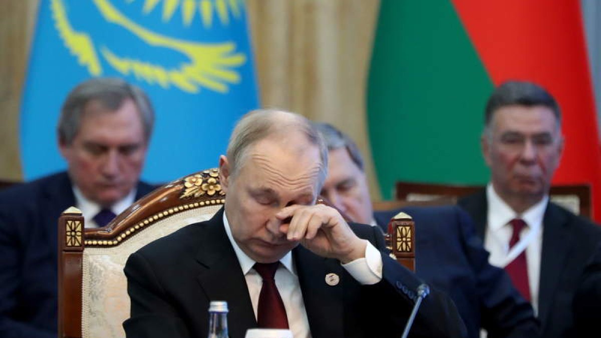 Putin ayer, durante una reunión del Consejo Económico Supremo de Eurasia en Kirguistán. IGOR KOVALENKO