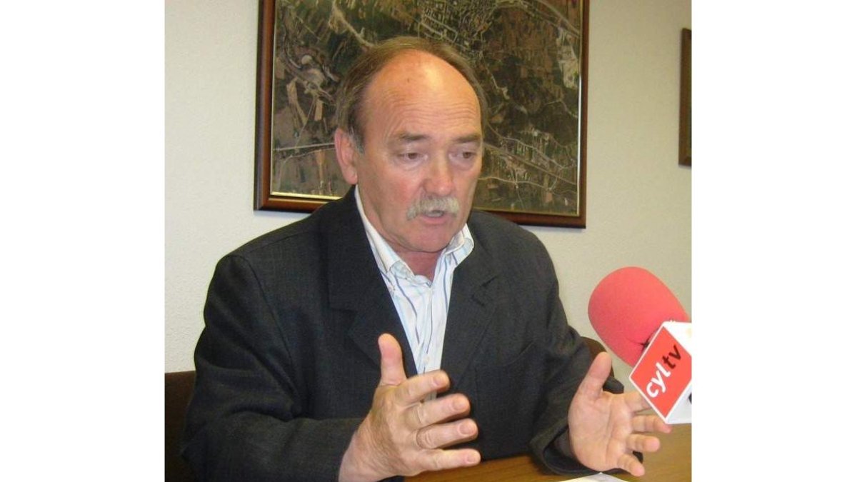 El alcalde de Bembibre, José Manuel Otero. CEBRONES