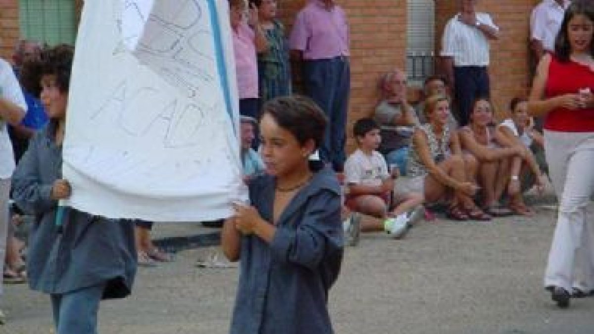 Otra peculiaridad en Villamoratiel es la celebración del carnaval de verano