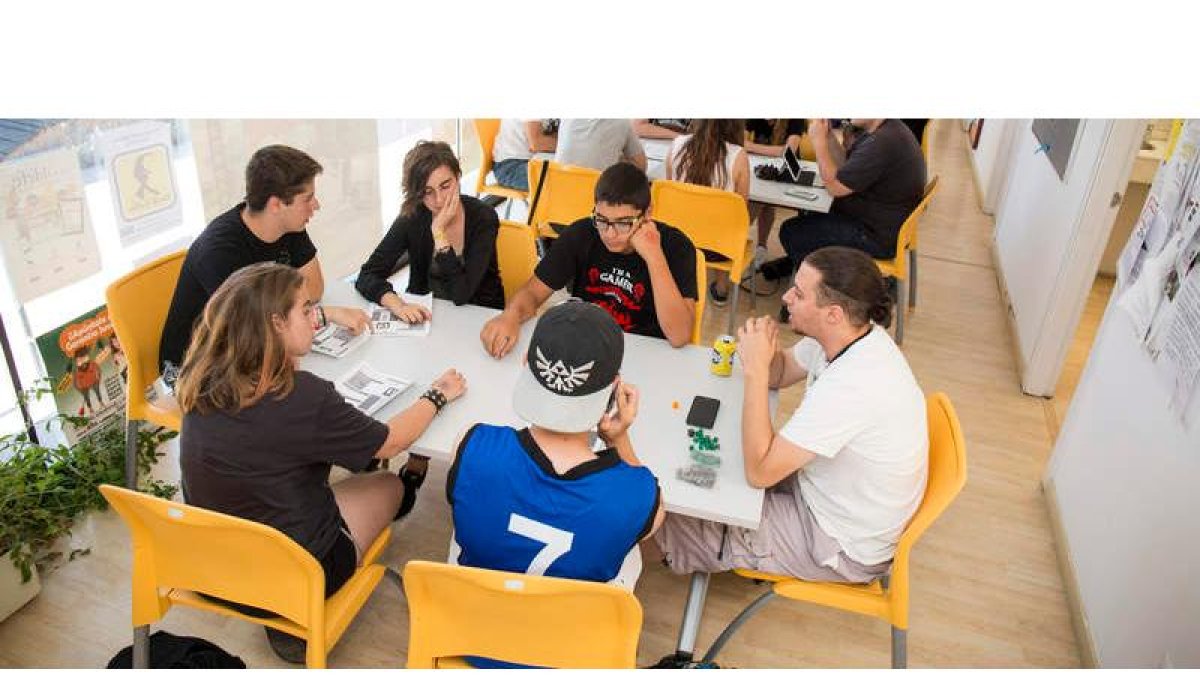 Participantes en los juegos de rol. FERNANDO OTERO PERANDONES