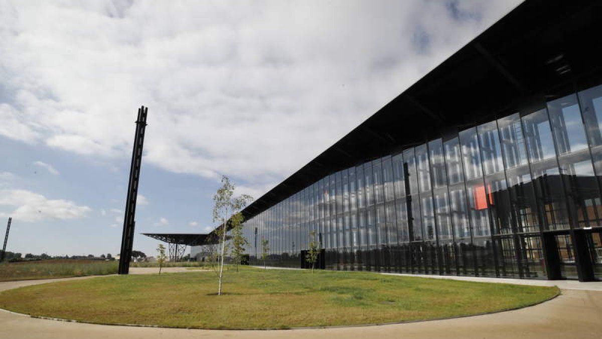 El Palacio de Exposiciones abre 20.000 m2 a Ifema. RAMIRO