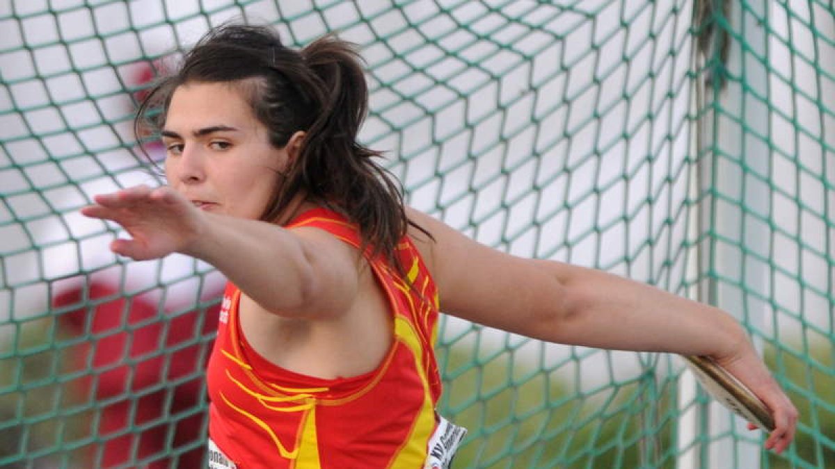 Sabina Asenjo intentará que su gran momento de forma le permita alcanzar la final de disco