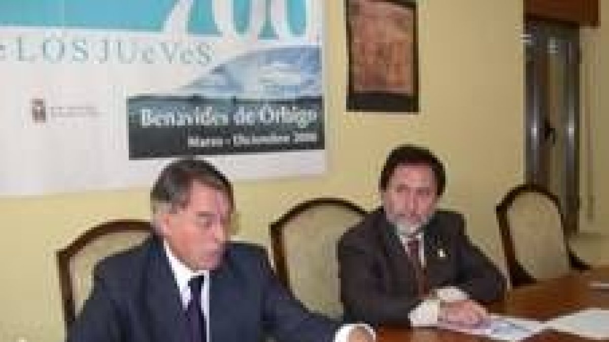 Francisco Álvarez y José Fernando Cornejo, durante el acto de ayer