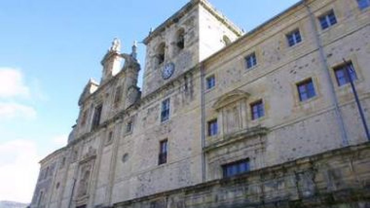 Imagen de archivo del exterior del convento de San Nicolás el Real, sede de la congregación.