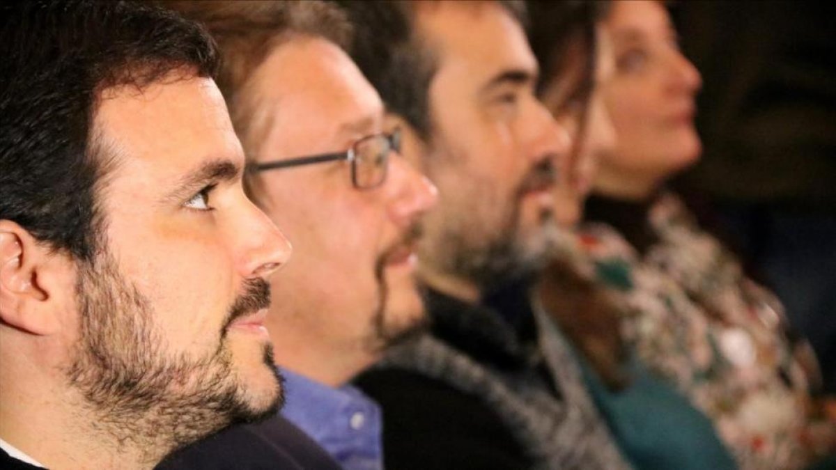 Alberto Garzón y Xavier Domènech, en un mitin de Catalunya en Comú en Blanes