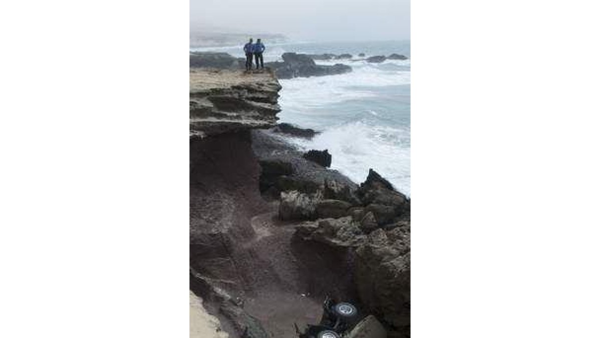 El quad quedó en el fondo de un barranco en Pájara.