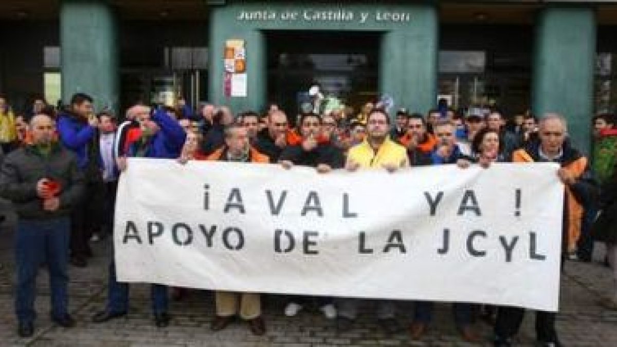 Los trabajadores de Coiper ya se han manifestado para reclamar el aval del ADE.