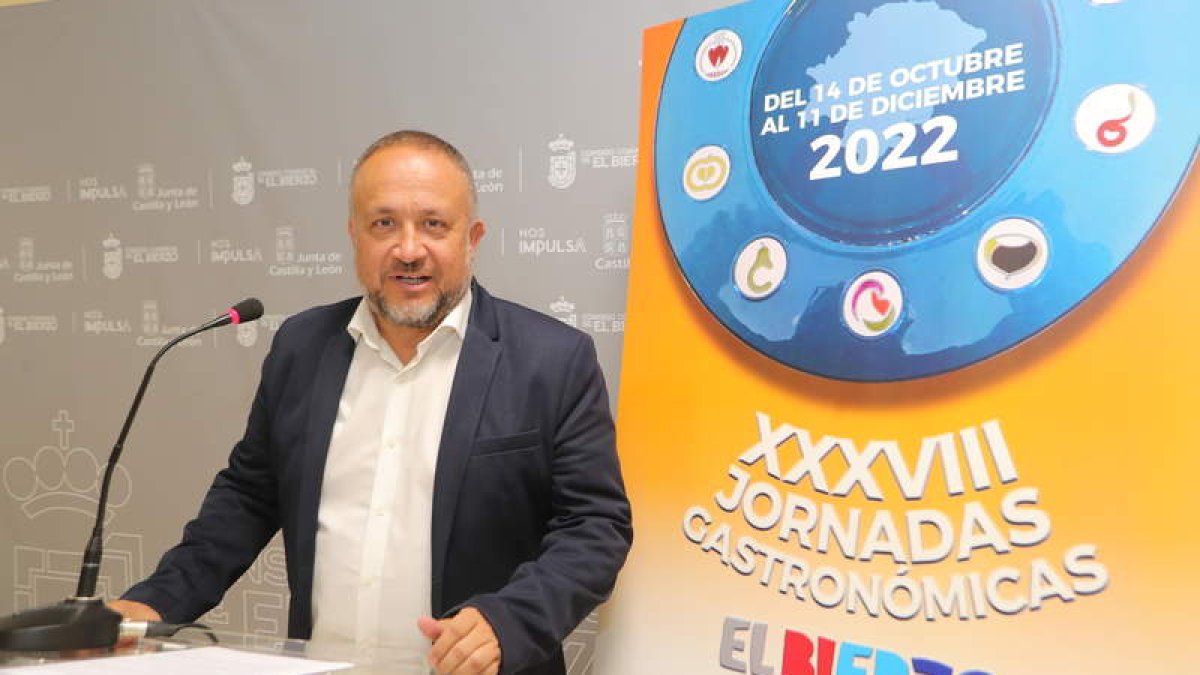 El presidente del Consejo Comarcal del Bierzo, Gerardo Álvarez Courel, ayer. L. DE LA MATA
