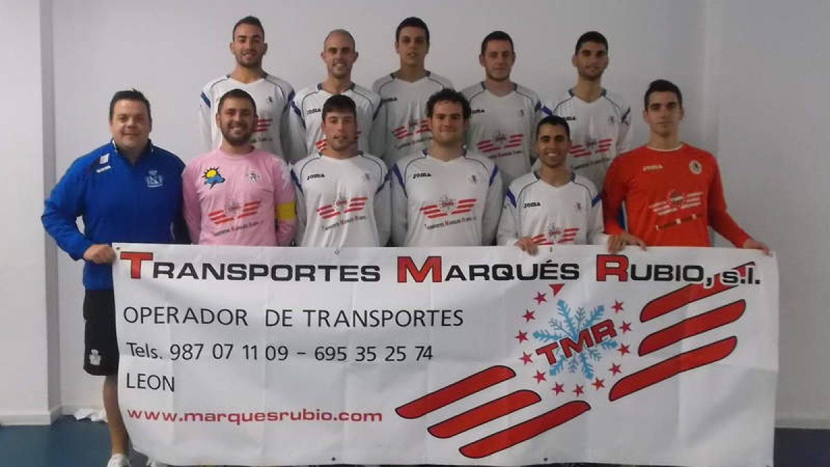 Formación del equipo del Transportes Marqués/Casa de Asturias que disputa la Liga Asolefusa .