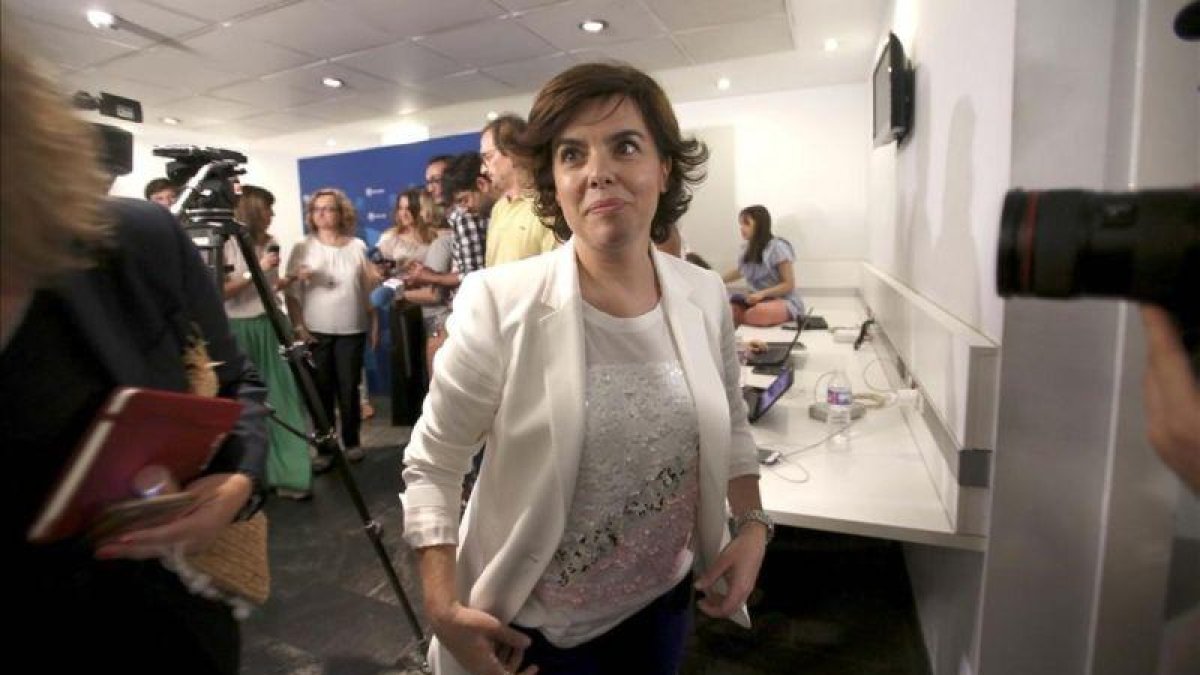 Soraya Sáenz de Santamaría en la sede del PP.