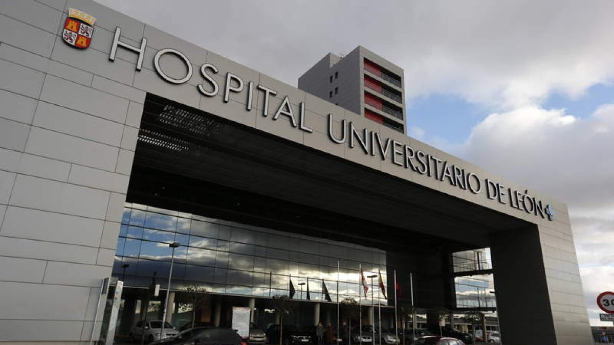 Imagen del Hospital Universitario de León. JESÚS F. SALVADORES
