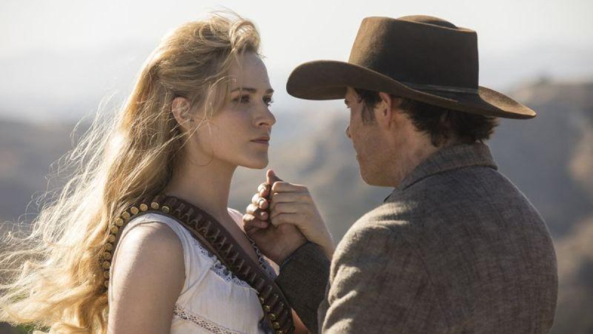 Dolores Abernathy, encarnada por Evan Rachel Wood, en la segunda temporada de Westworld.