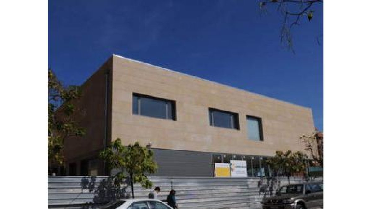 El centro de atención del alzhéimer está situado en la calle Fotógrafo Pepe García.