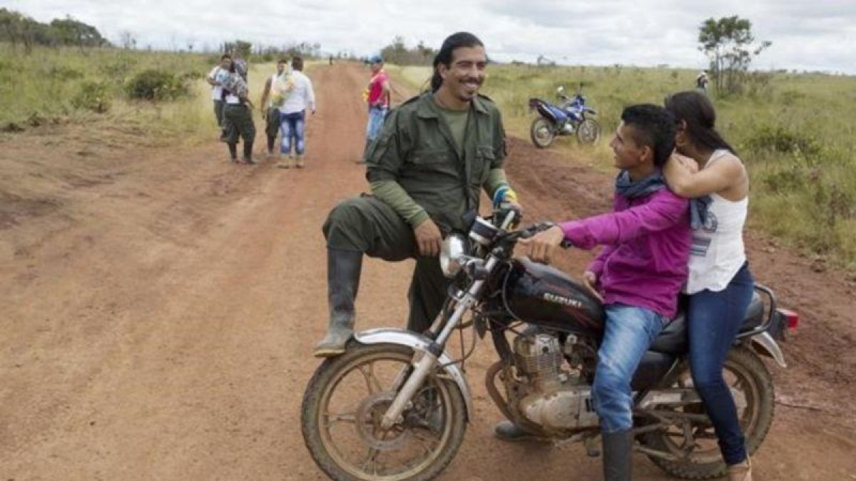 Miembros de las FARC durante su última conferencia en Yari, al sur de Colombia.