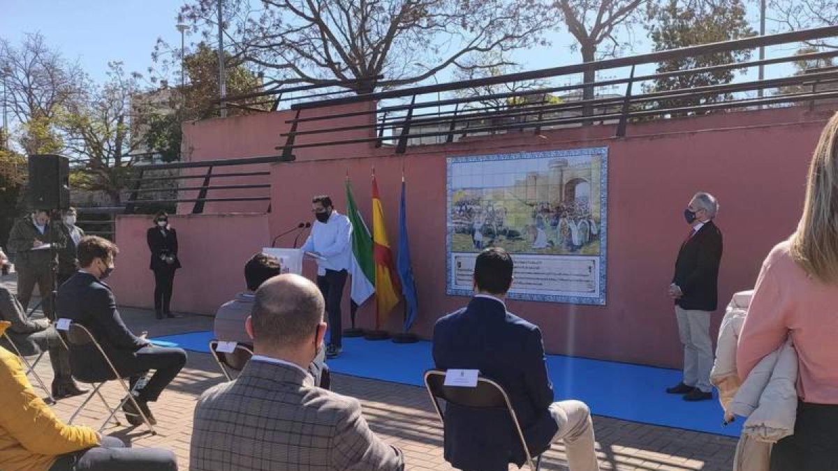 Inauguración del mural dedicado a Alfonso IX. DL