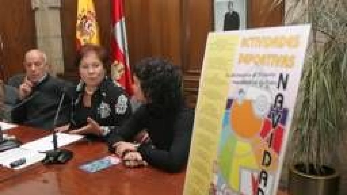 Villanueva, María Gutiérrez y Susana Téllez presentaron el programa