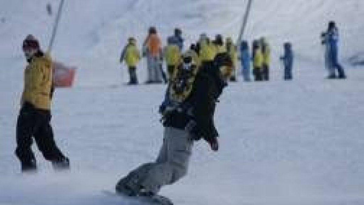 El «snow» es una de las actividades preferidas de los más jóvenes
