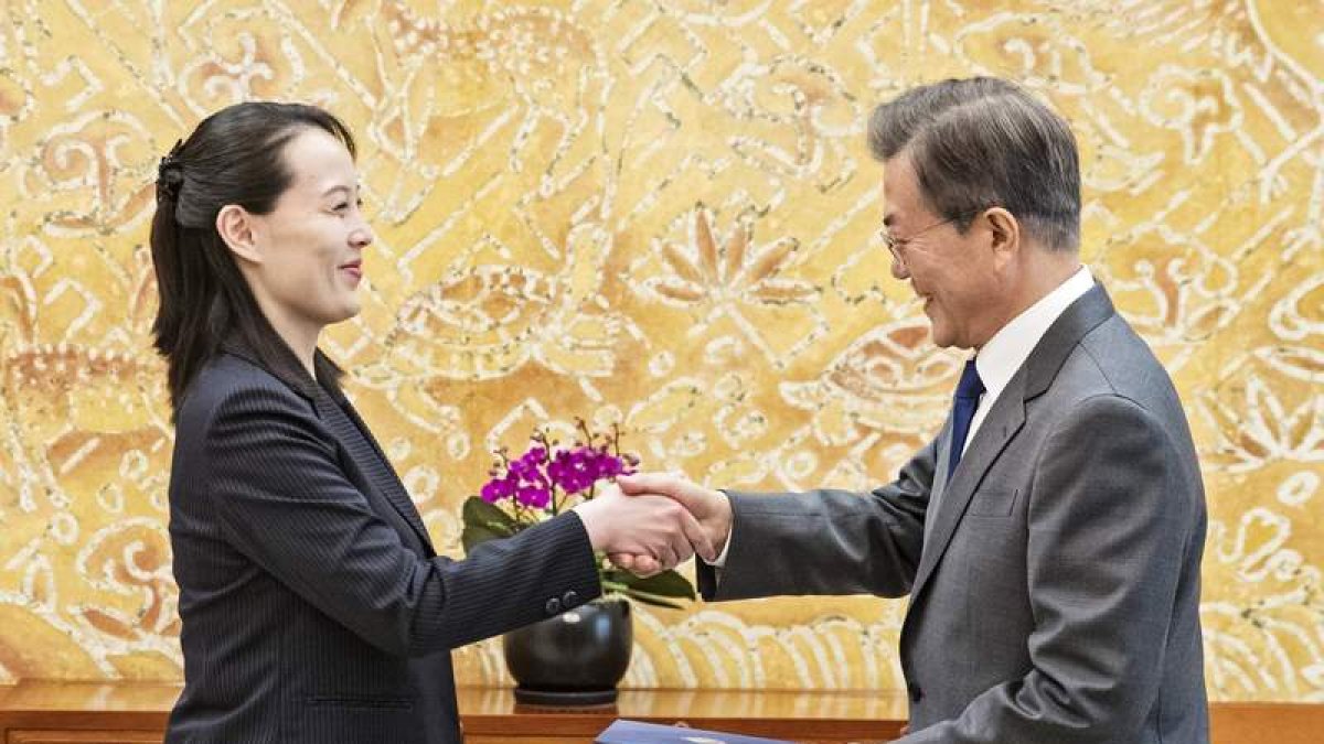 Kim Yo-jong, hermana menor del líder de Corea del Norte, en un acto público del partido. JONHAP