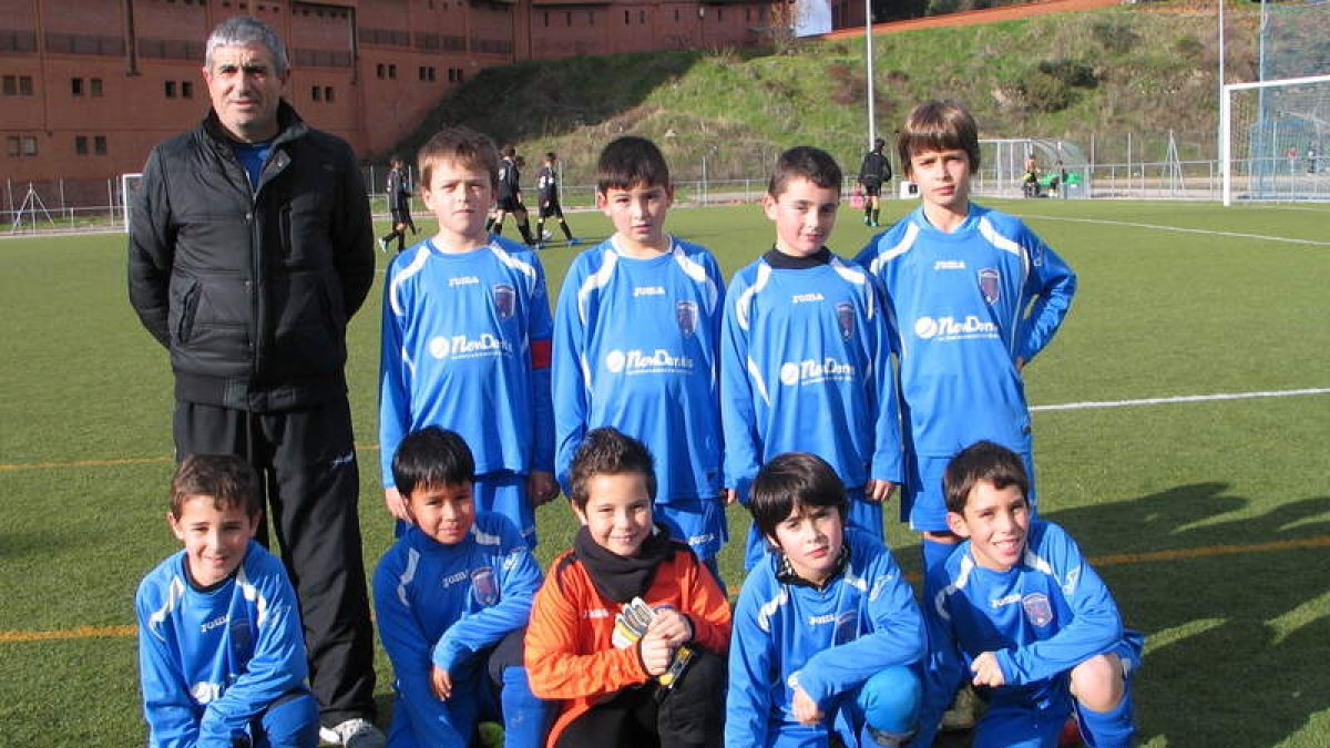 Formación del equipo del Cacabelense que milita en el grupo A de la 2.ª División Benjamín.