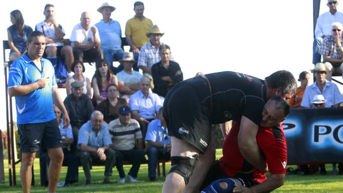 Ochenta participantes se dieron cita en el segundo corro del fin de semana del Carmen-Santiago.