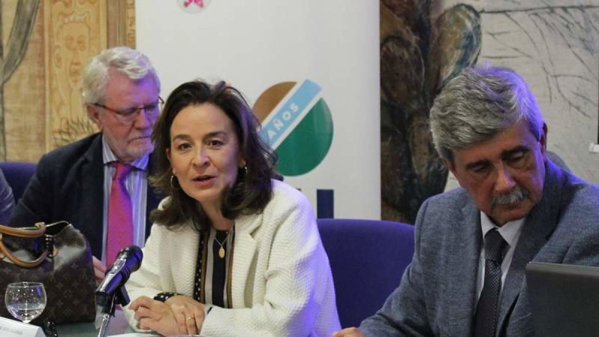 Ángel San Segundo Haering, Ana Isabel Rojo Calderón y Juan Francisco García Marín. DL