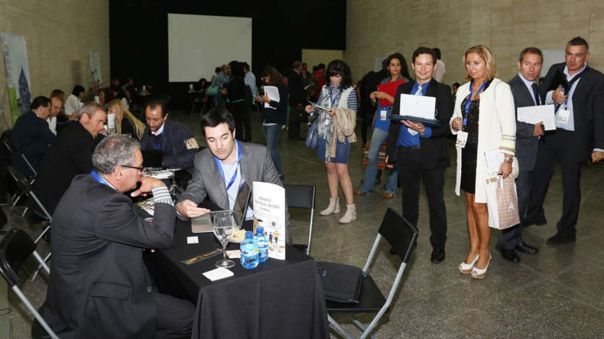 Imagen del encuentro entre turoperadores de todo el mundo, ayer en el Musac.