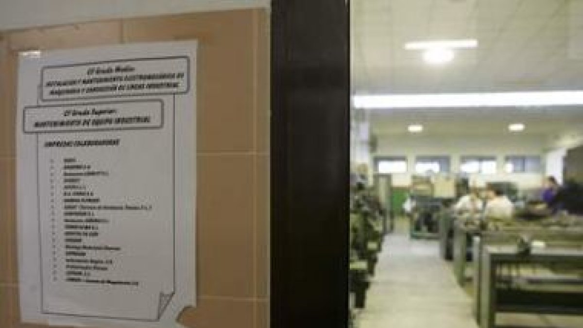 El plan del Gobierno abre la posibilidad de que 35.000 mujeres vuelvan a los estudios