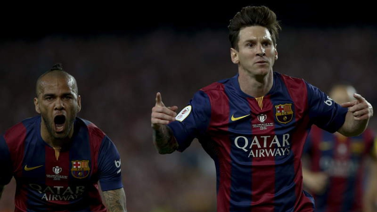 Messi celebra uno de sus dos goles en la final de Copa frente al Athletic Club.