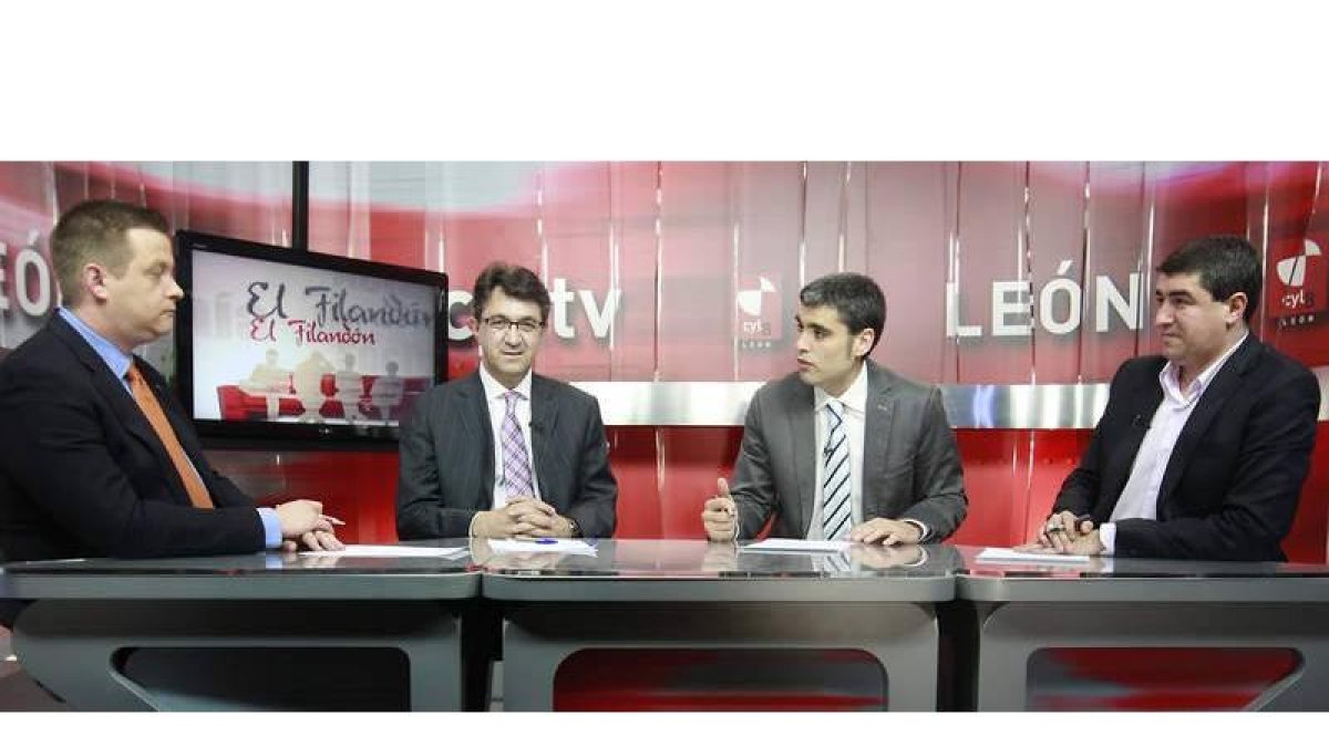 Germán Gavela, Juan Martínez Majo, Roberto Núñez y Pablo Rodríguez Lago, en un momento de la tertulia de El Filandón.