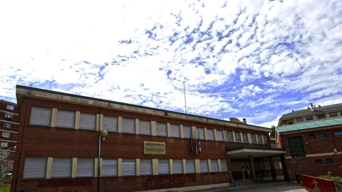 El 13 de mayo pasado aparecieron grietas en un aula y los 168 alumnos fueron trasladados.