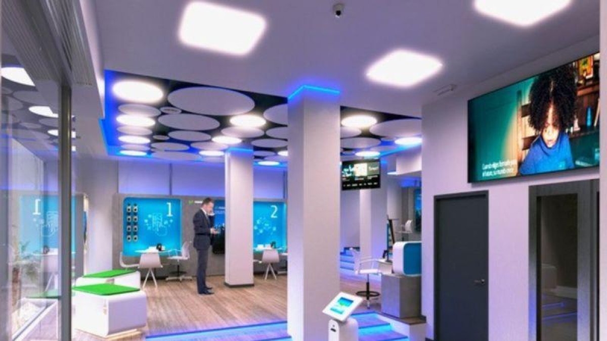 Tienda Movistar renovada.